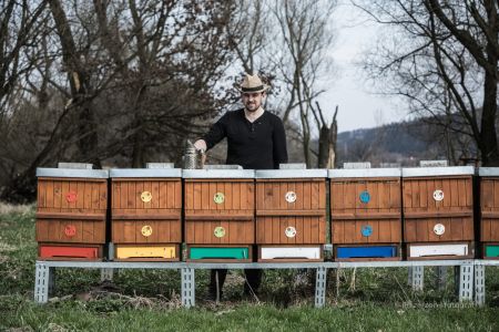 2018, Robert Chlebiš – včelař ze Šilheřovic, který kromě medu a včelařských výrobků začal také vařit medové pivo, foceno pro Ego!, magazín Hospodářských novin